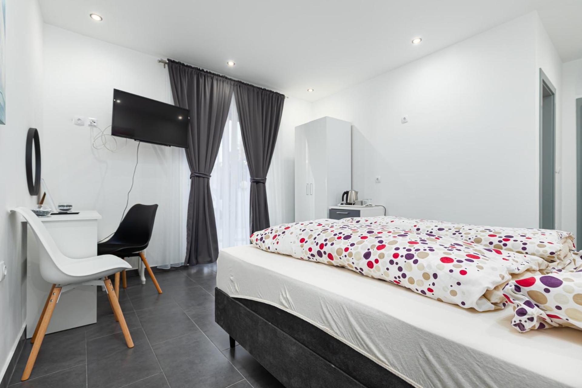 Rooms And Studio Flora Пореч Екстер'єр фото