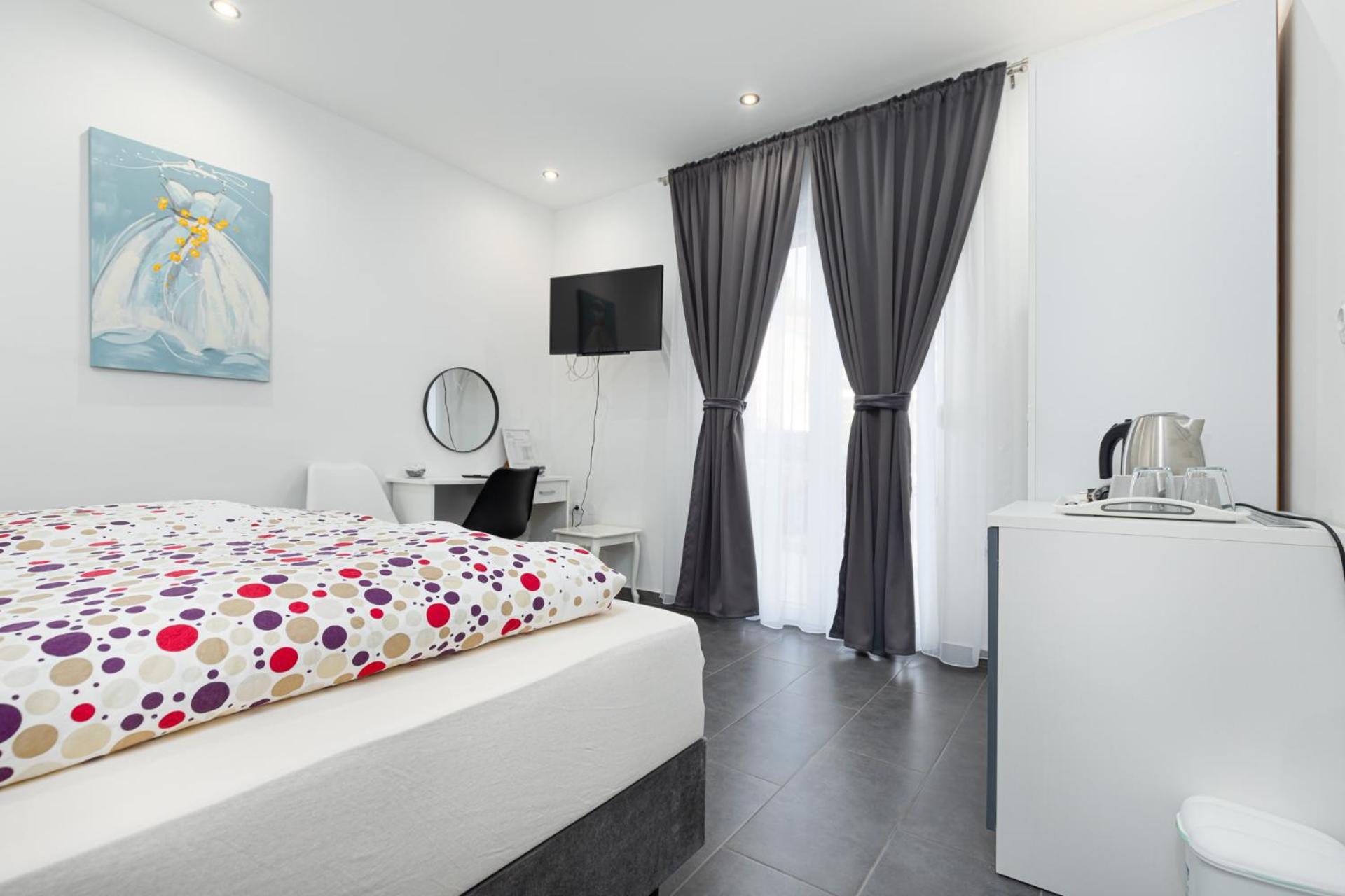 Rooms And Studio Flora Пореч Екстер'єр фото